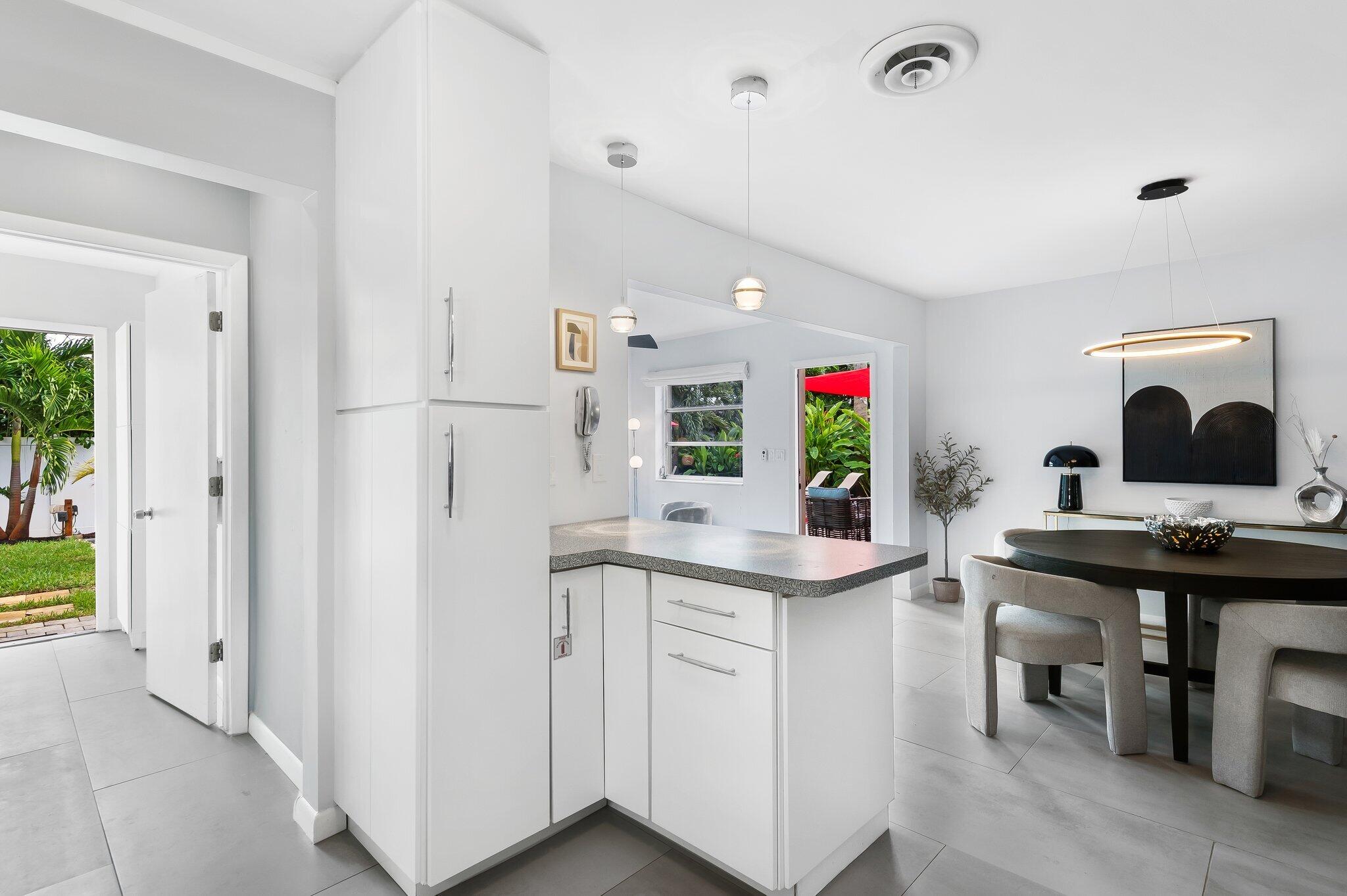 BONIE VILLAS SEC ONE - Residential Lease
