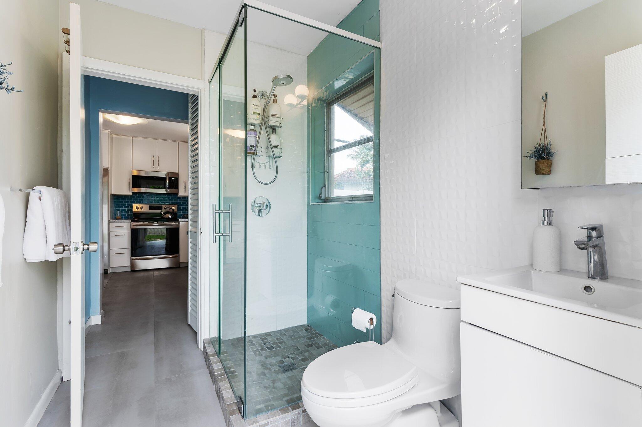 BONIE VILLAS SEC ONE - Residential Lease