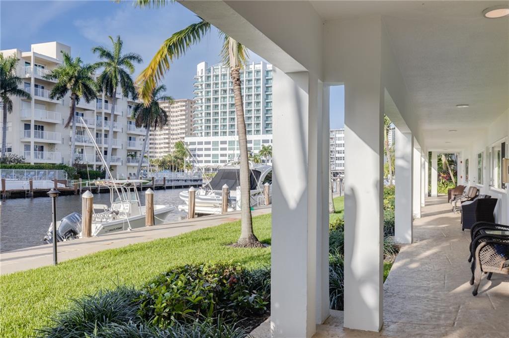 WATERSIDE ON THE INTRACOA - Residential Lease