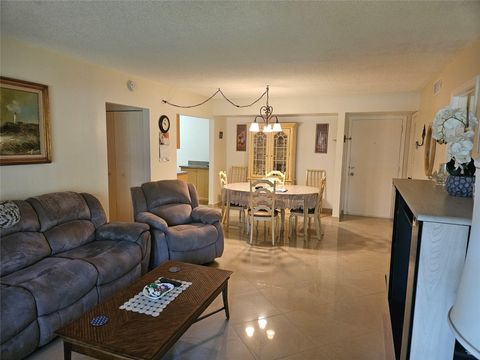 A home in Deerfield Beach