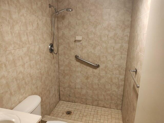 CASTLE APARTMENTS 7 CONDO - Residential