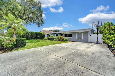 1260 SW 17th Street Boca Raton FL 33486