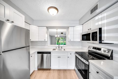 2214 S Cypress Bend Dr 106 Pompano Beach FL 33069