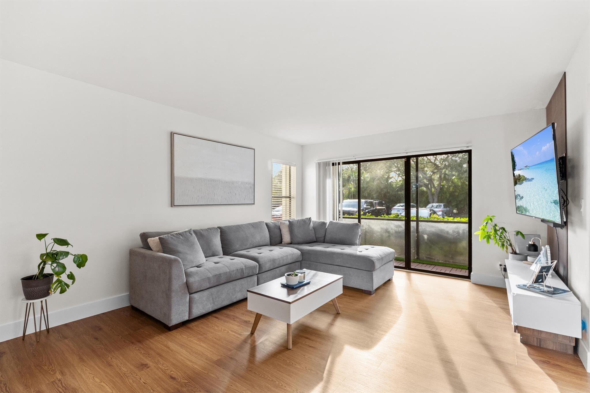 PINE RIDGE NORTH VILLAGE - Residential