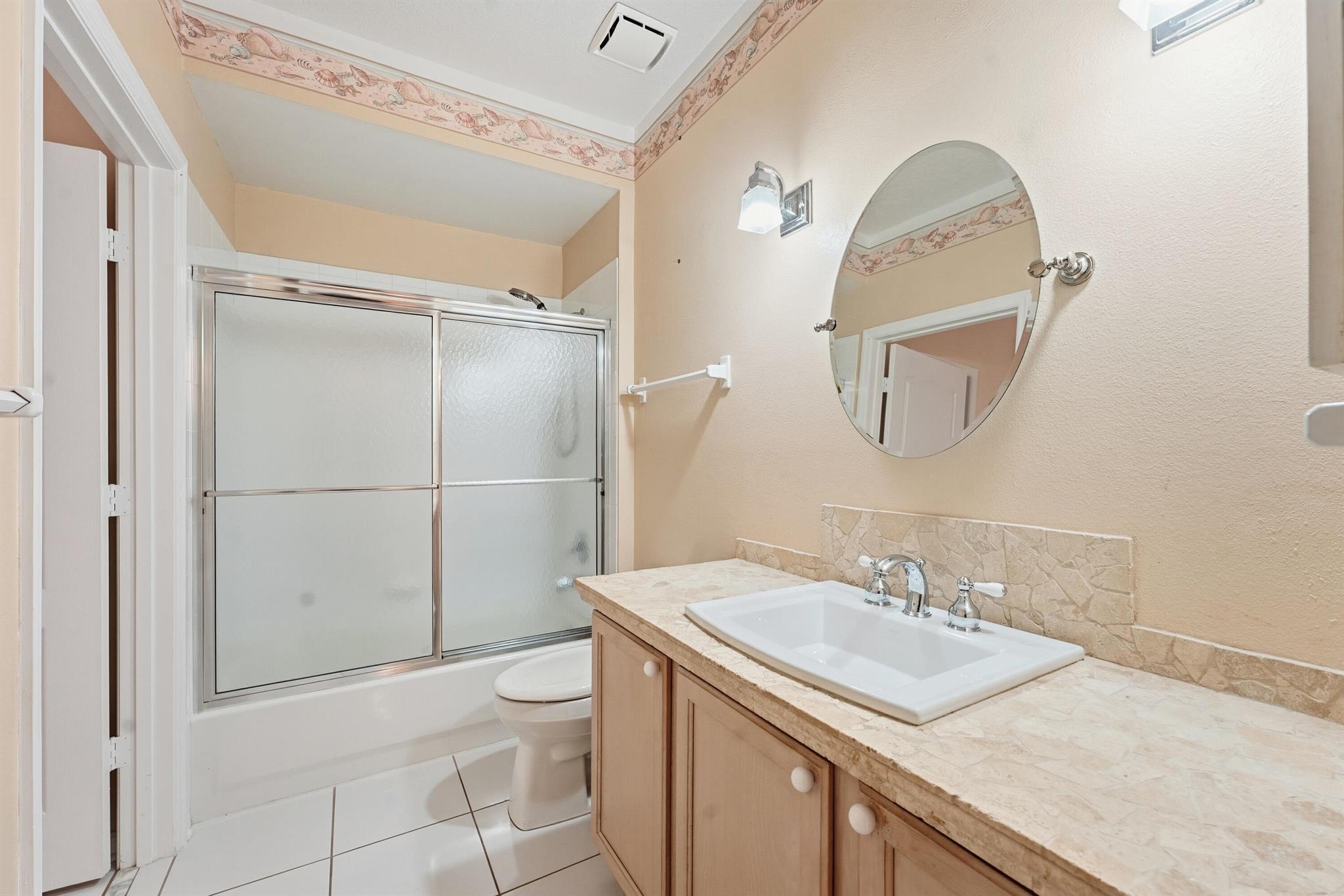 HARBOUR ISLES AT LAKE CHA - Residential