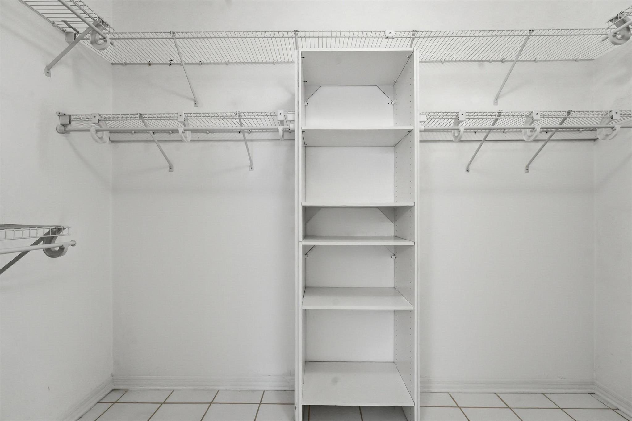 HARBOUR ISLES AT LAKE CHA - Residential