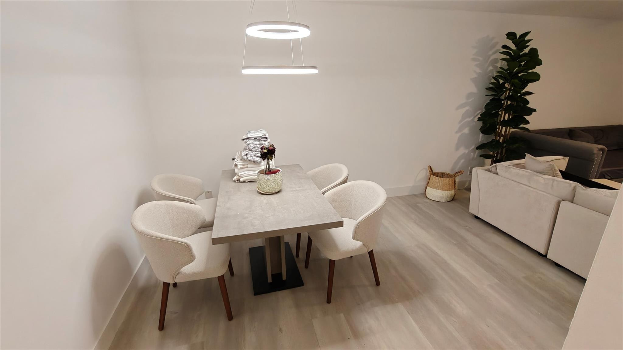 BROOKFIELD GARDENS CONDO - Residential Lease