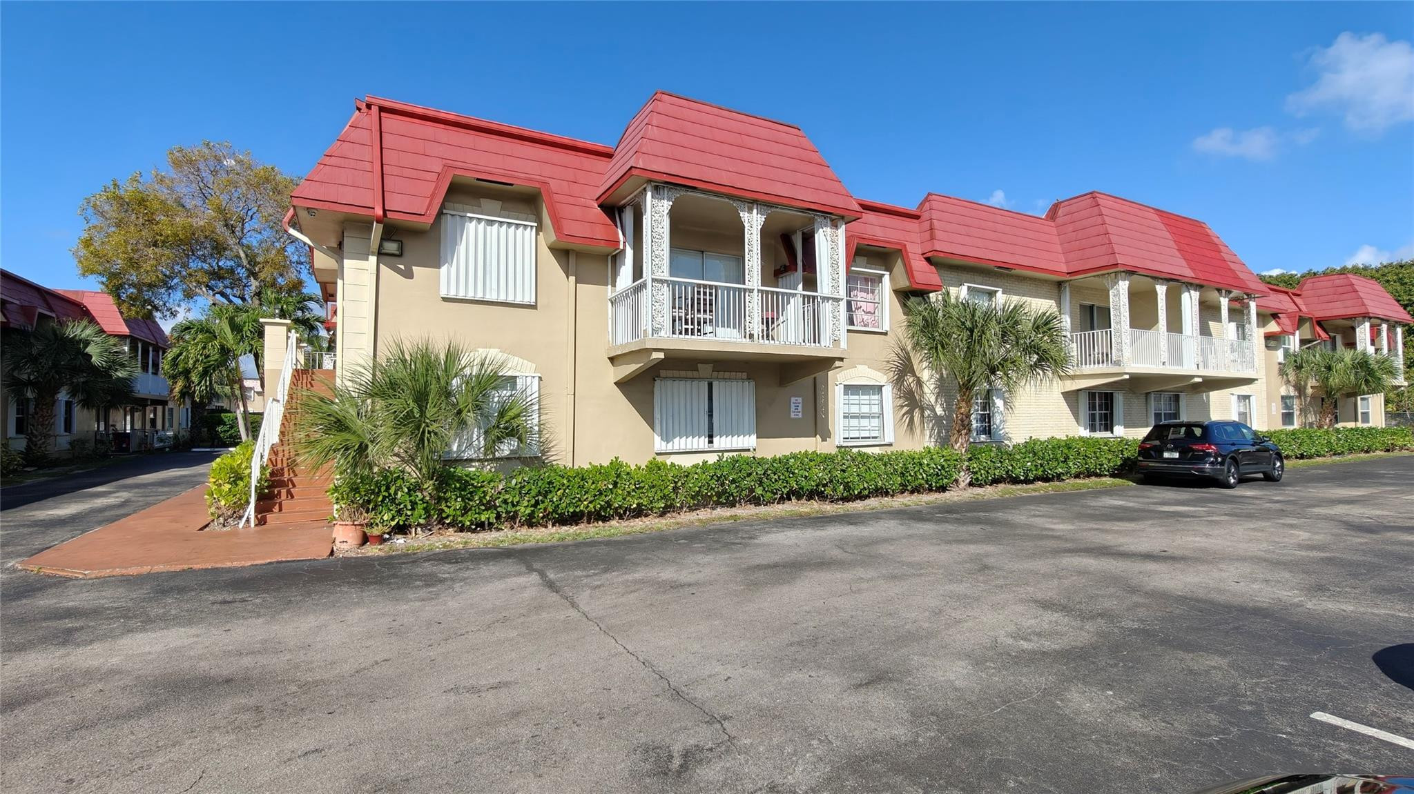 BROOKFIELD GARDENS CONDO - Residential Lease