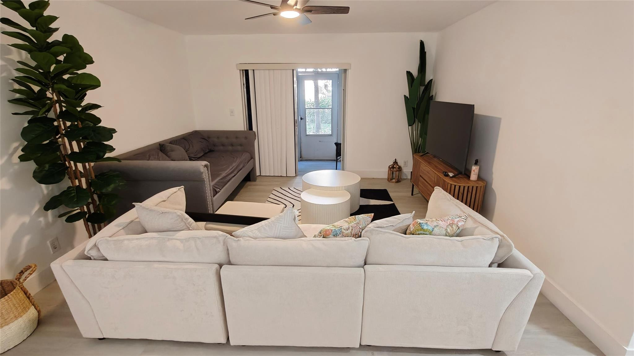 BROOKFIELD GARDENS CONDO - Residential Lease