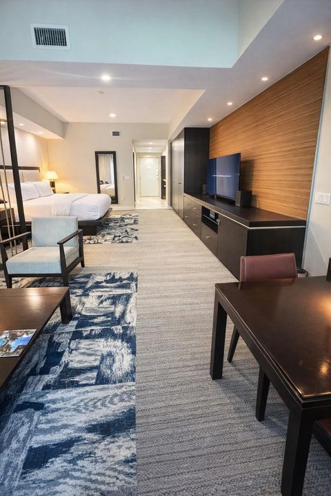 5300 NW 87th Avenue 706 Miami FL 33178