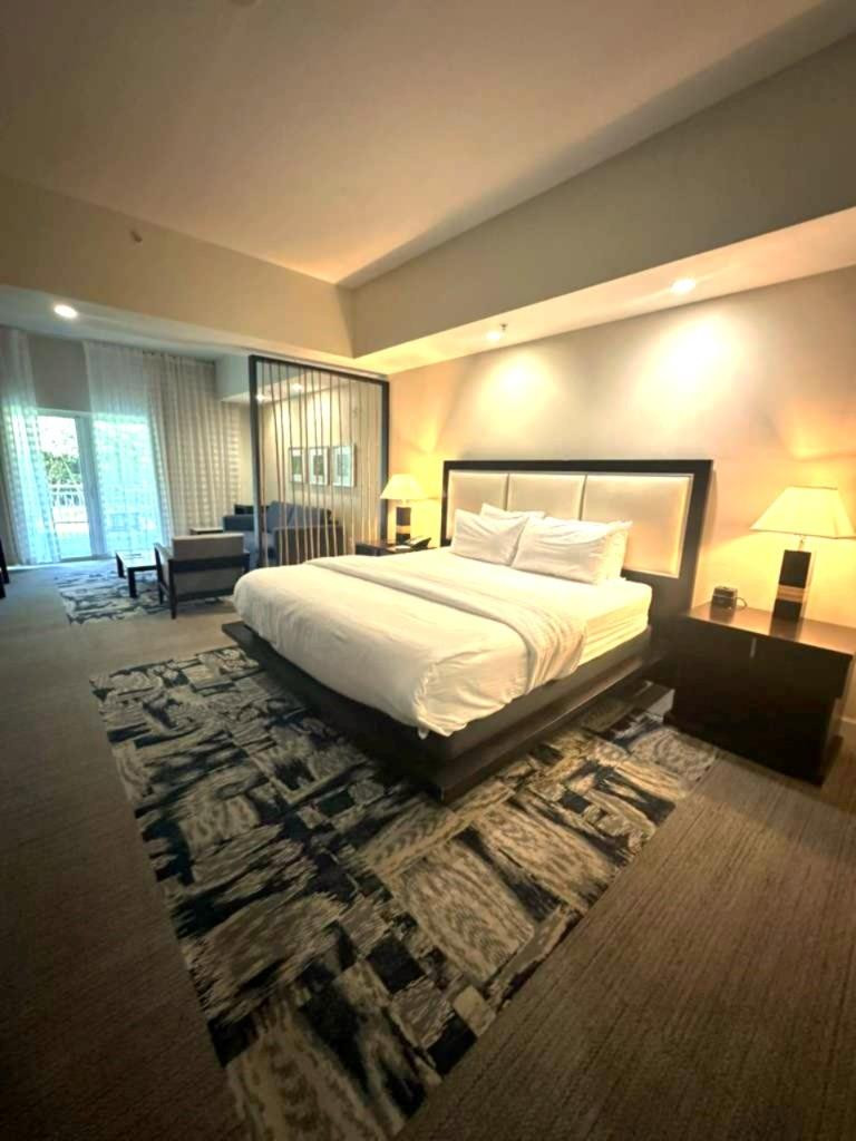 5300 NW 87th Avenue 706