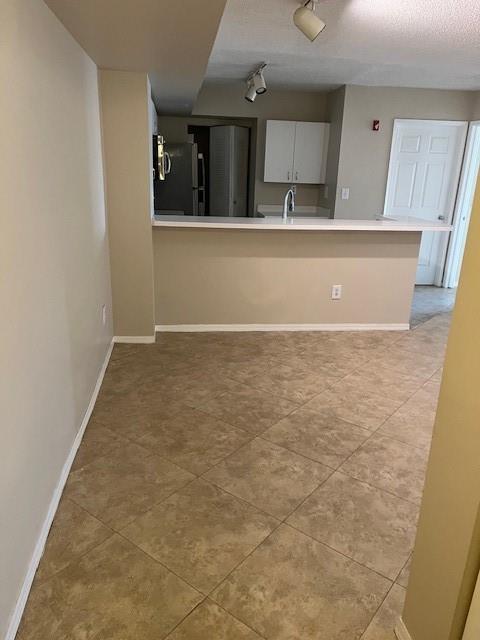 Royal Grand Condo - Residential Lease