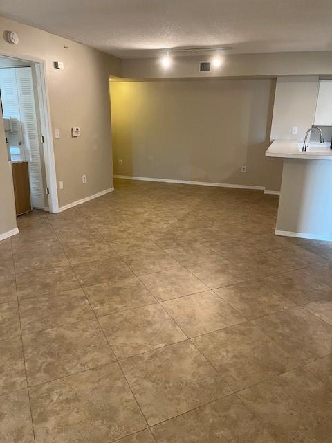 Royal Grand Condo - Residential Lease