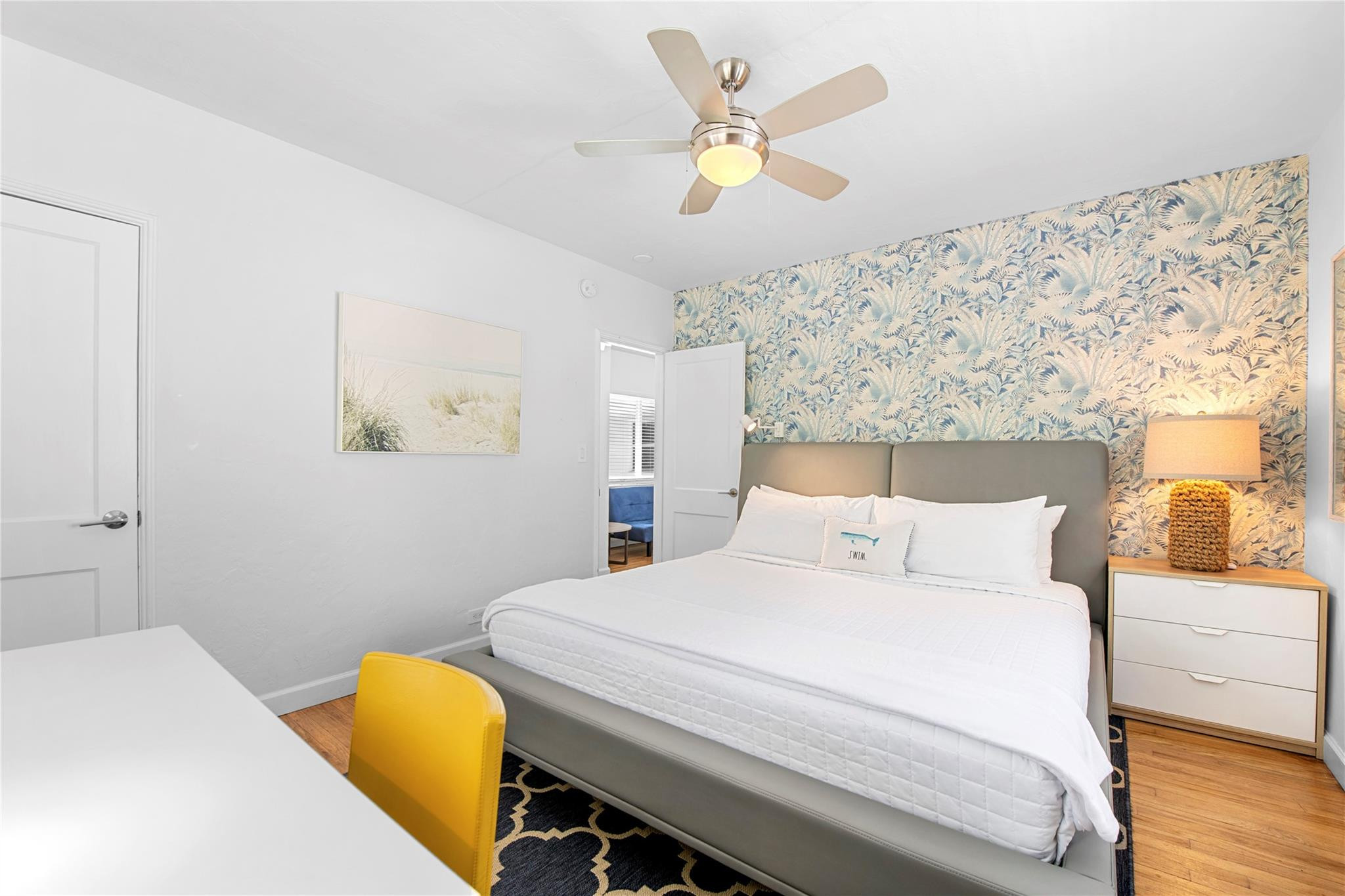BREAKERS SEVILLE CO-OP - Residential Lease