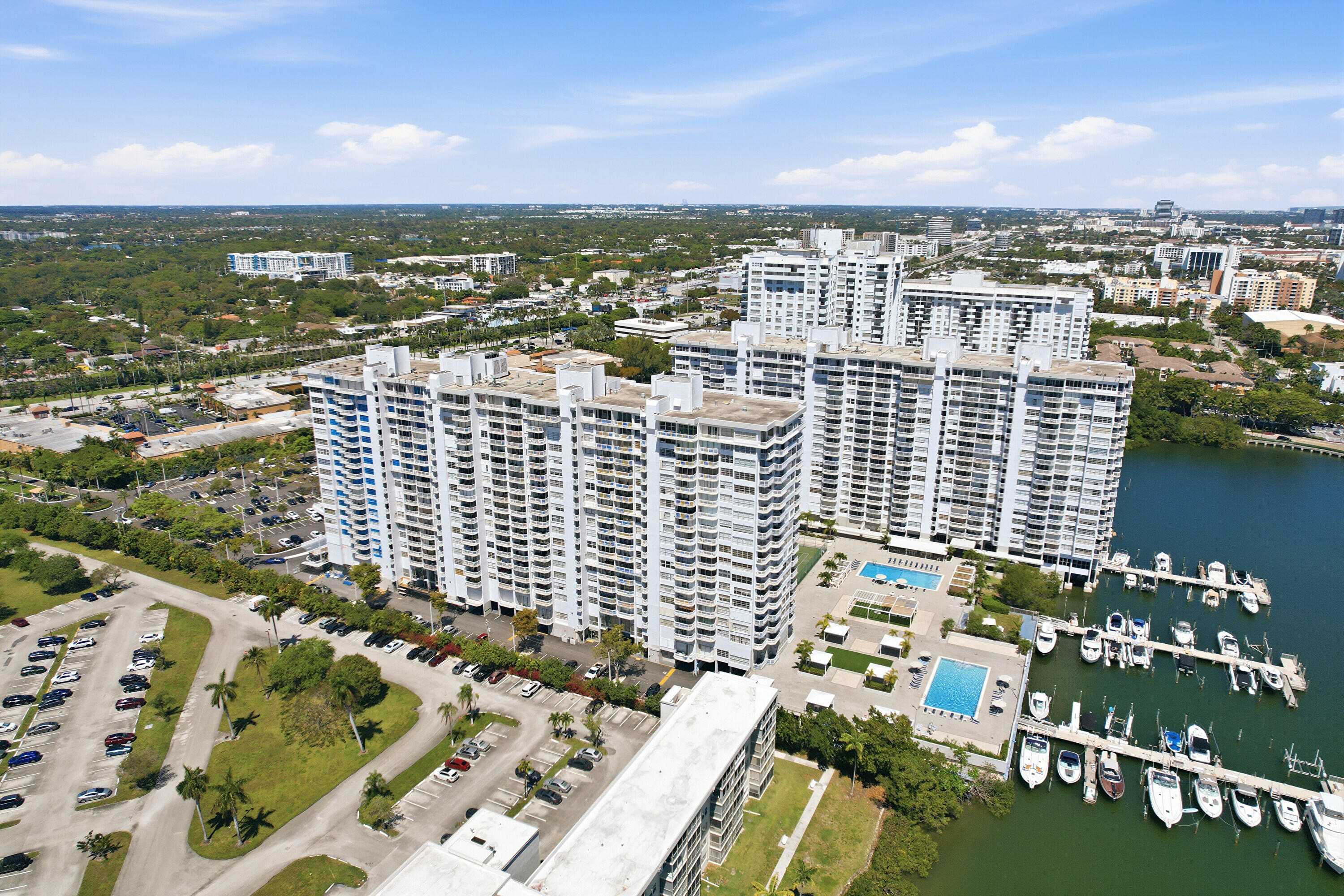 DEL PRADO MARINA - Residential