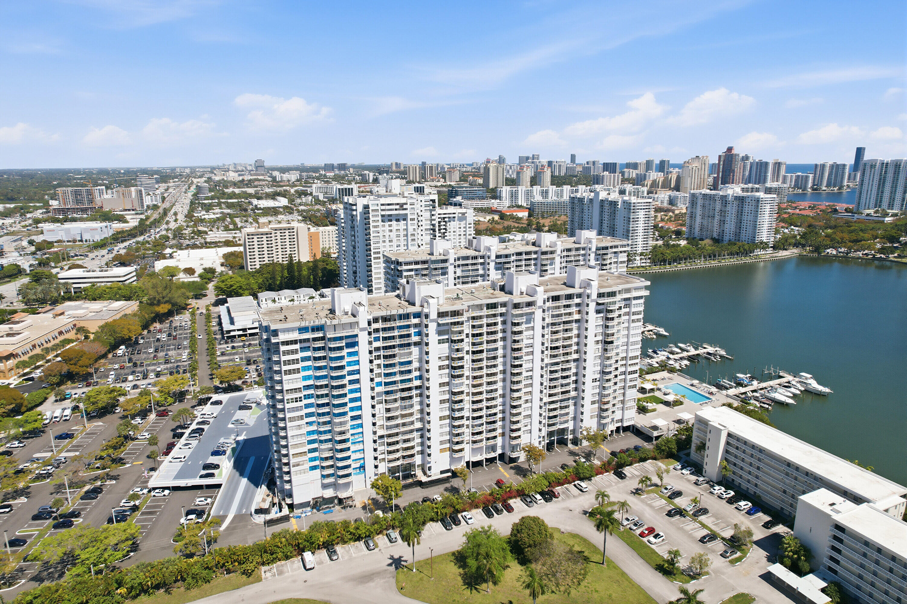 DEL PRADO MARINA - Residential