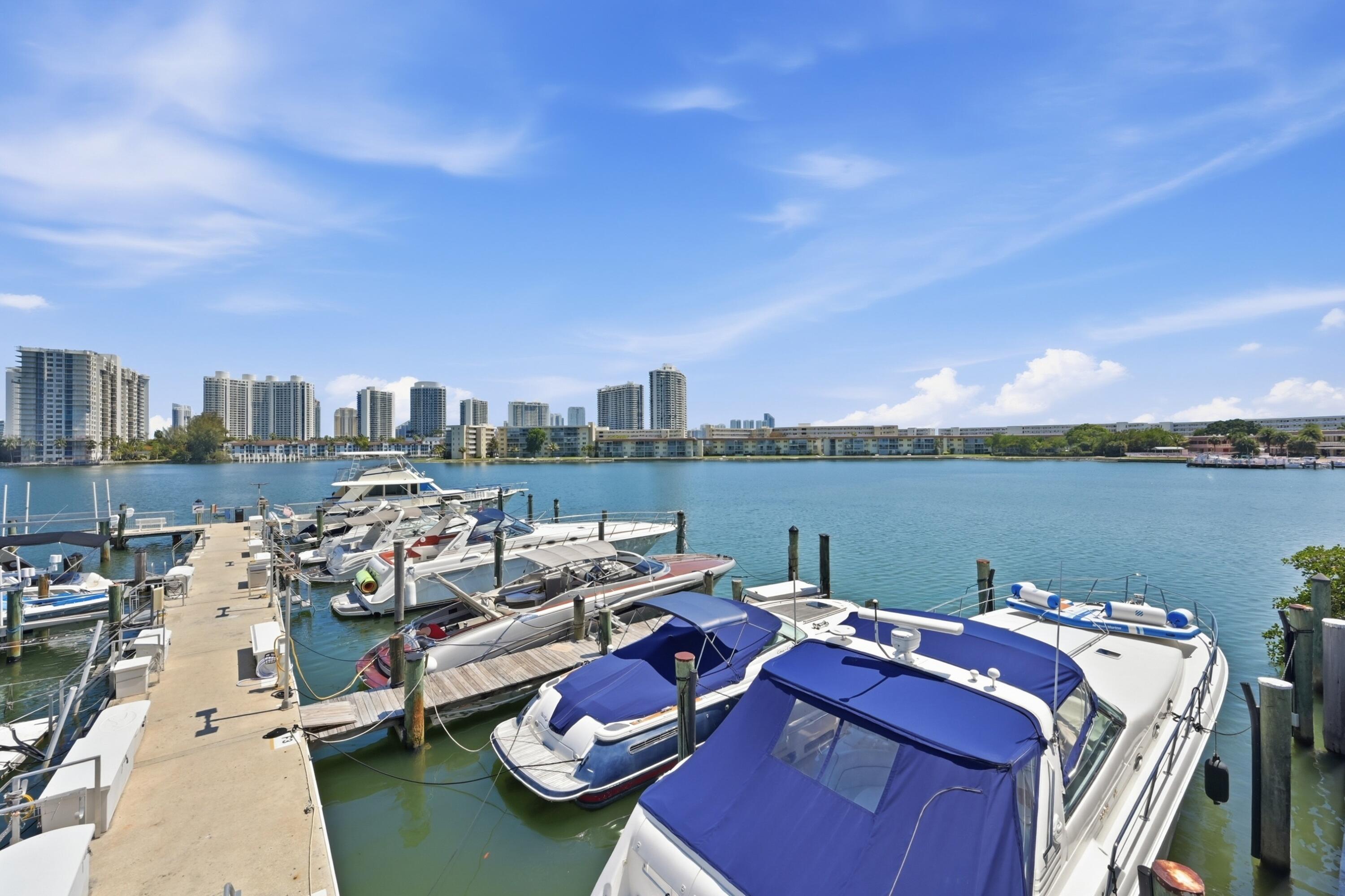 DEL PRADO MARINA - Residential