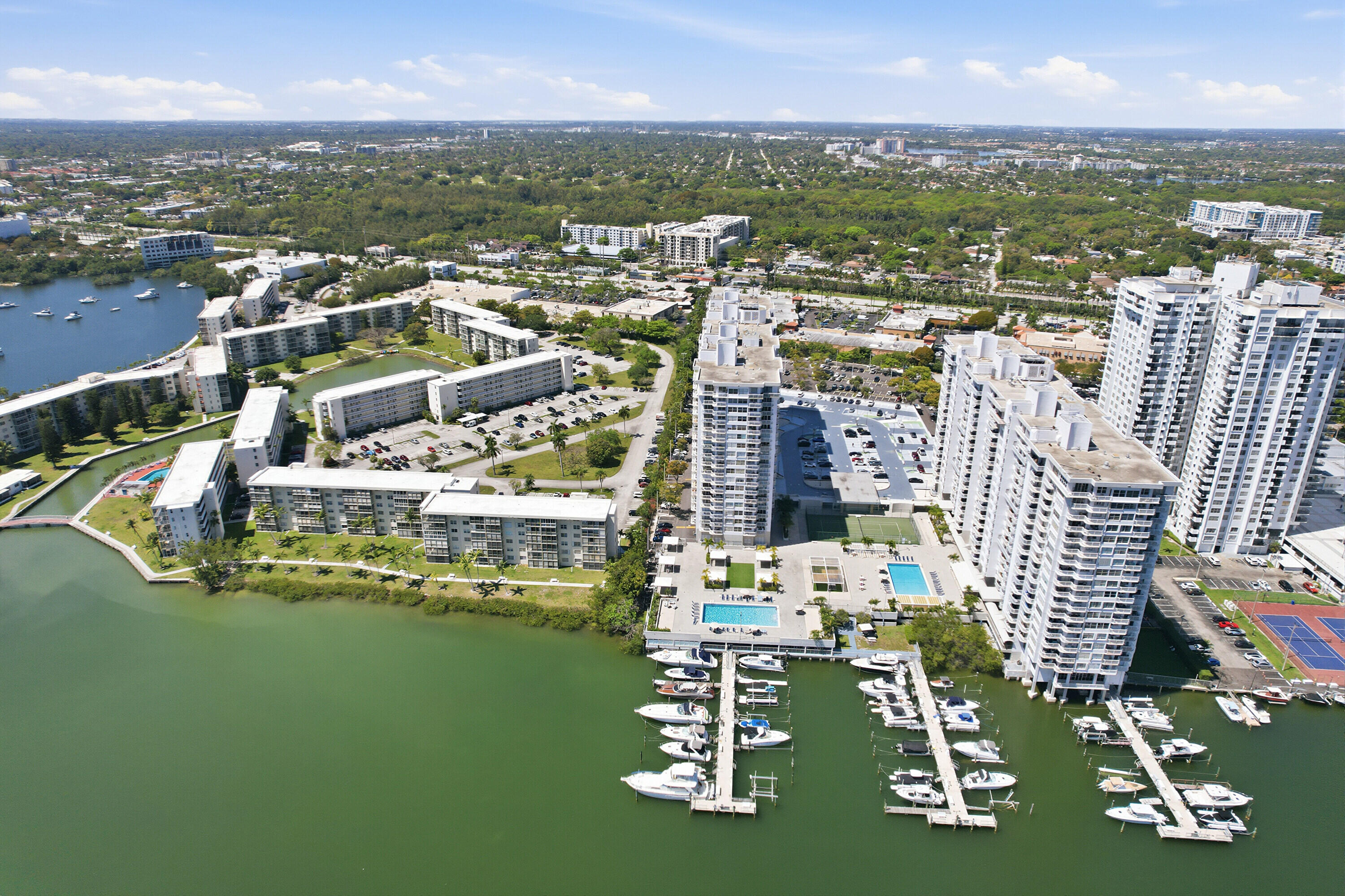 DEL PRADO MARINA - Residential