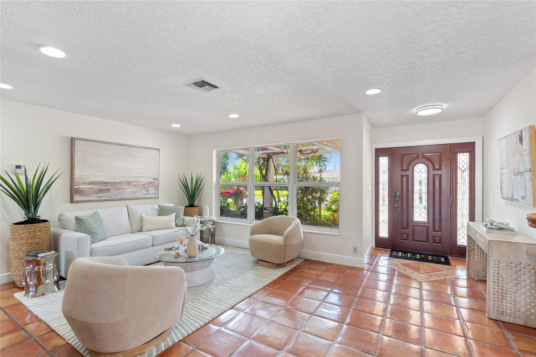 241 SE 11th St