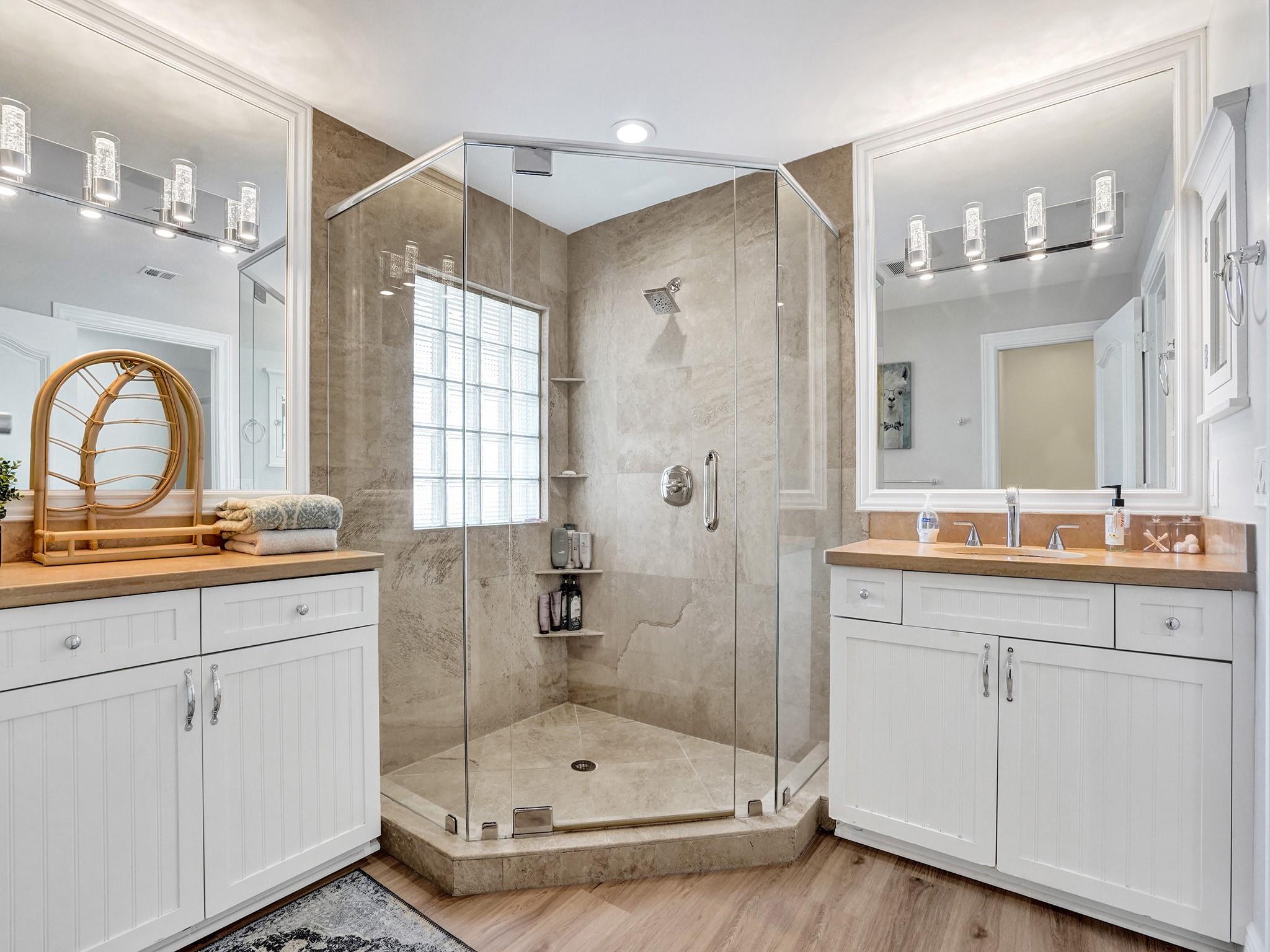 The Cove 5th Sec 39-5 B - Residential