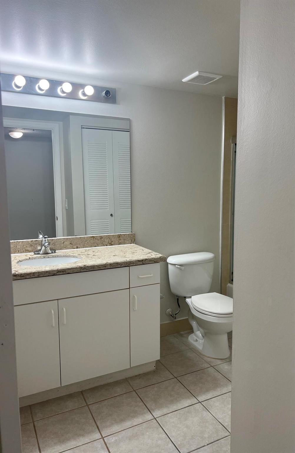 EVERGREEN LAKES CONDO - Residential Lease