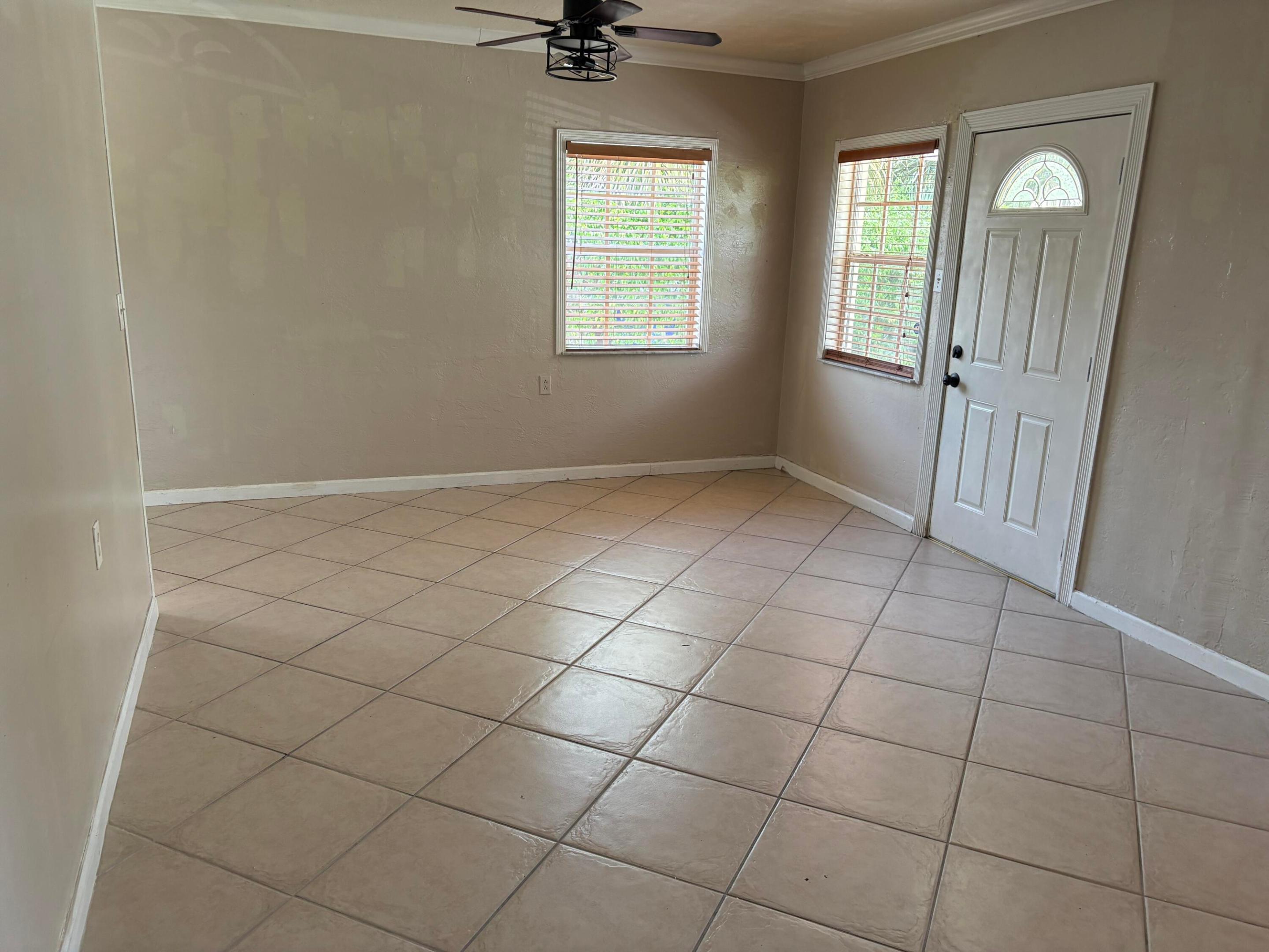 706 Glenn Parkway