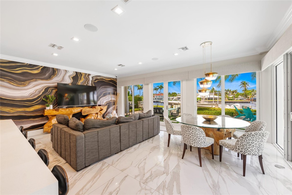 HILLSBORO SHORES SEC B - Residential