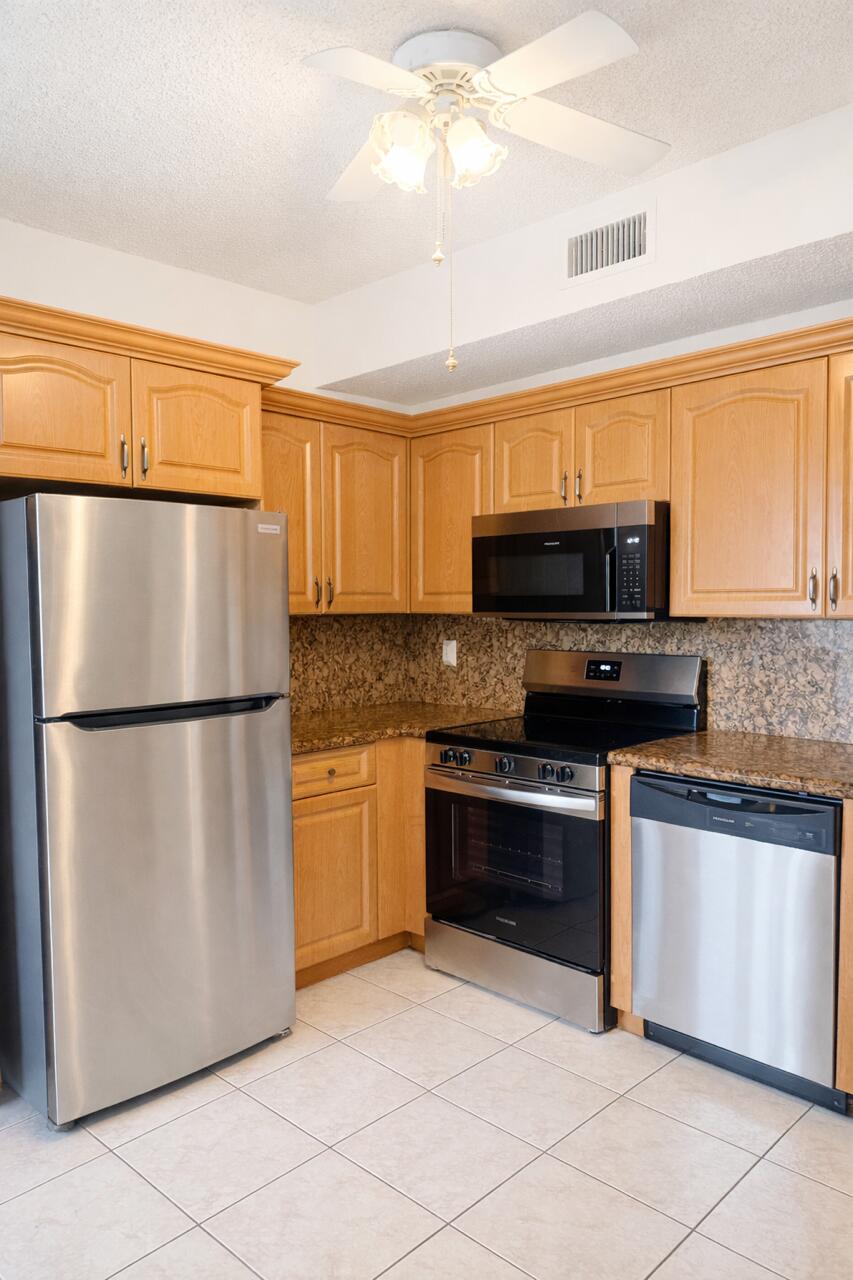 Las Verdes - Residential