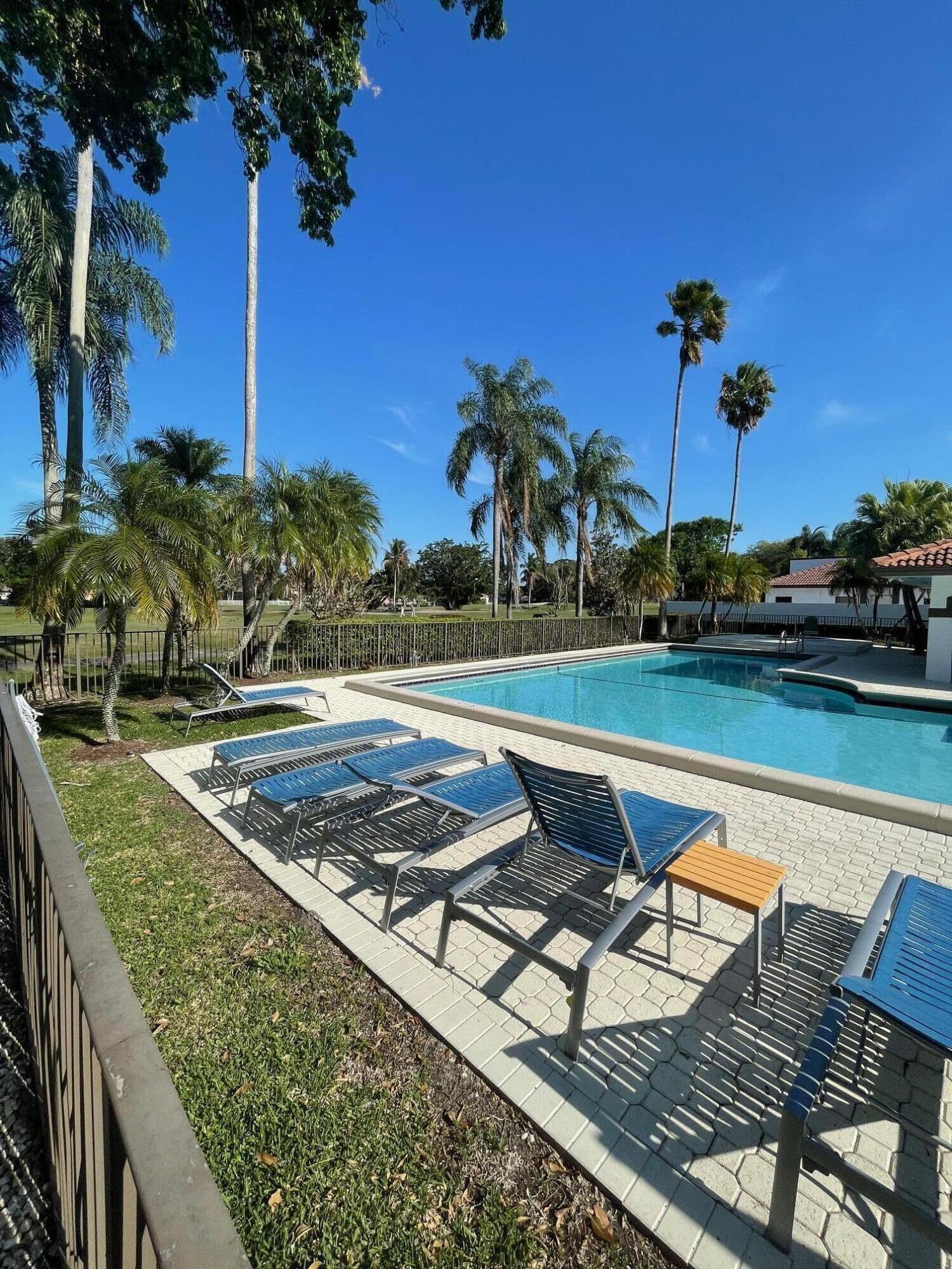 Las Verdes - Residential