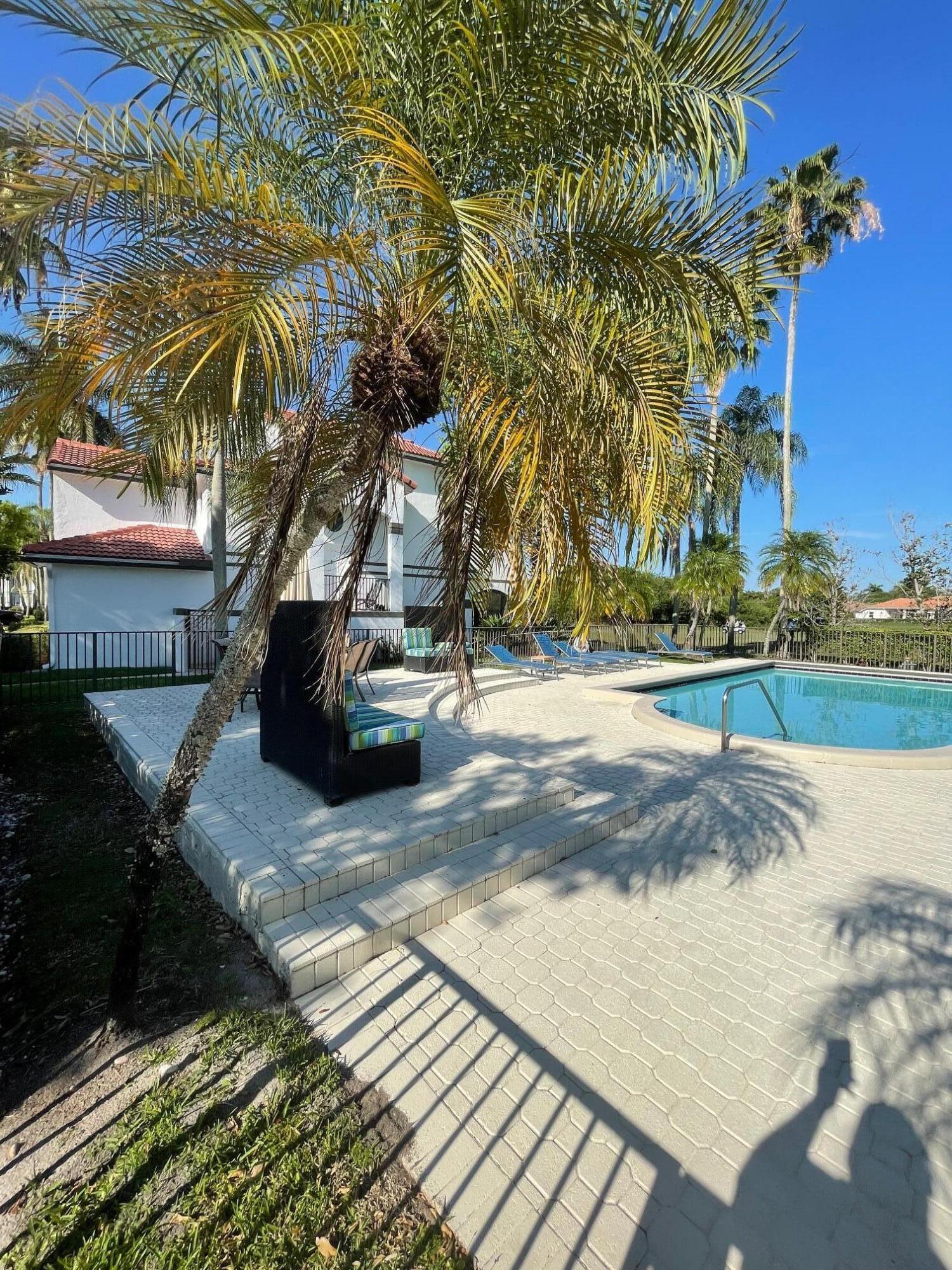 Las Verdes - Residential