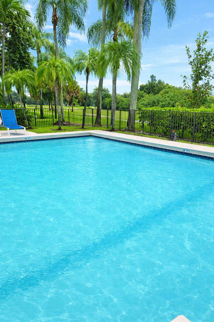 Las Verdes - Residential