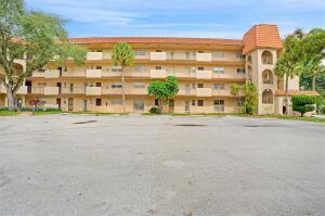 one of the largest unit in area , update kitchen with granite s still appliances all tile floor , updated both bathrooms and all impacted window , the All Ages Welcome! Must see! This 24-hour Guard Gated Community with shopping centers, restaurants, and much more is located in the heart of Lauderhill. HOA Includes Cable, Internet, insurance, water, and sewage. Community features: Pools/Playground/walking trail/Security Gate.
