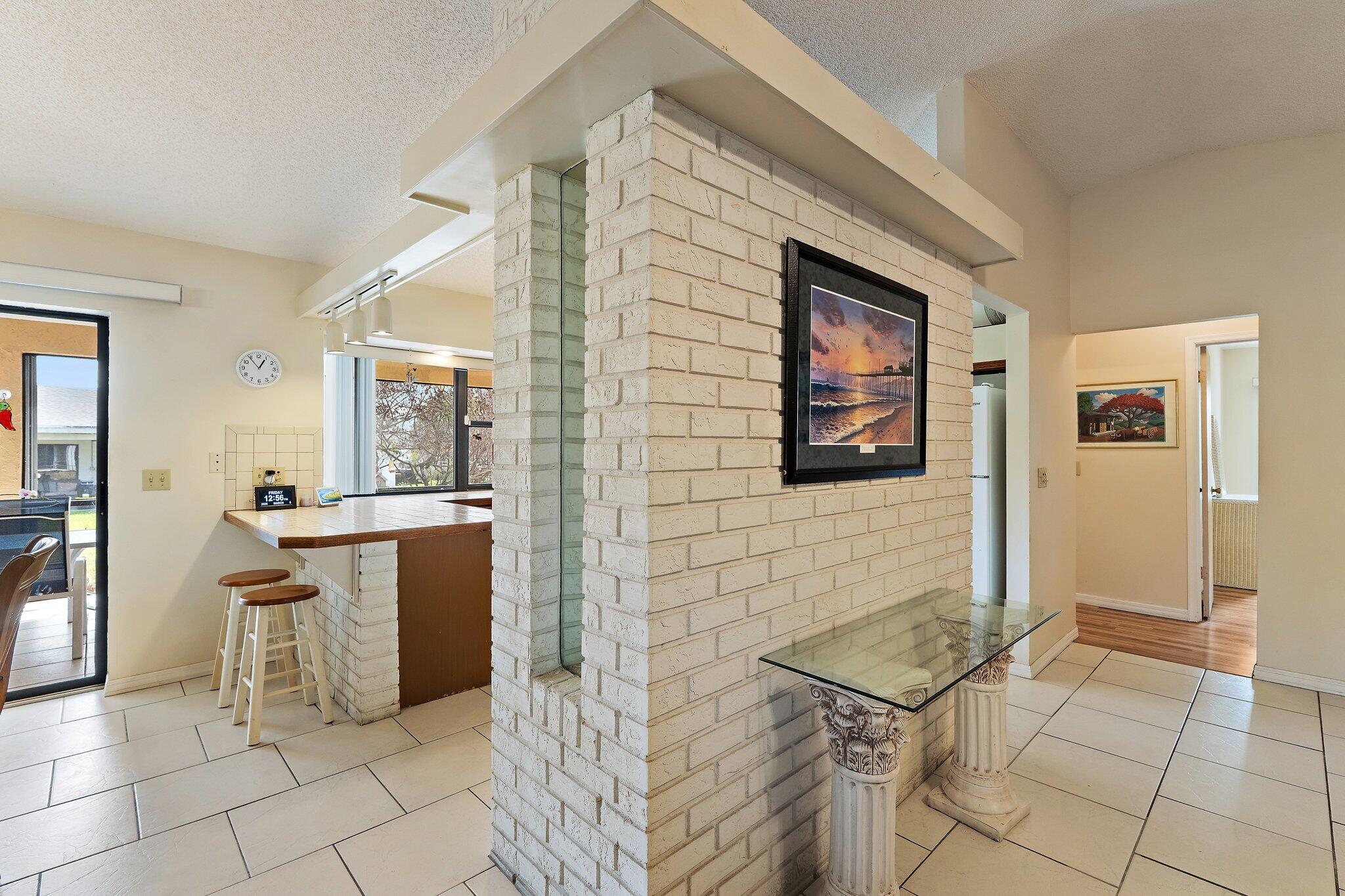 HOBE SOUND ESTATES - Residential