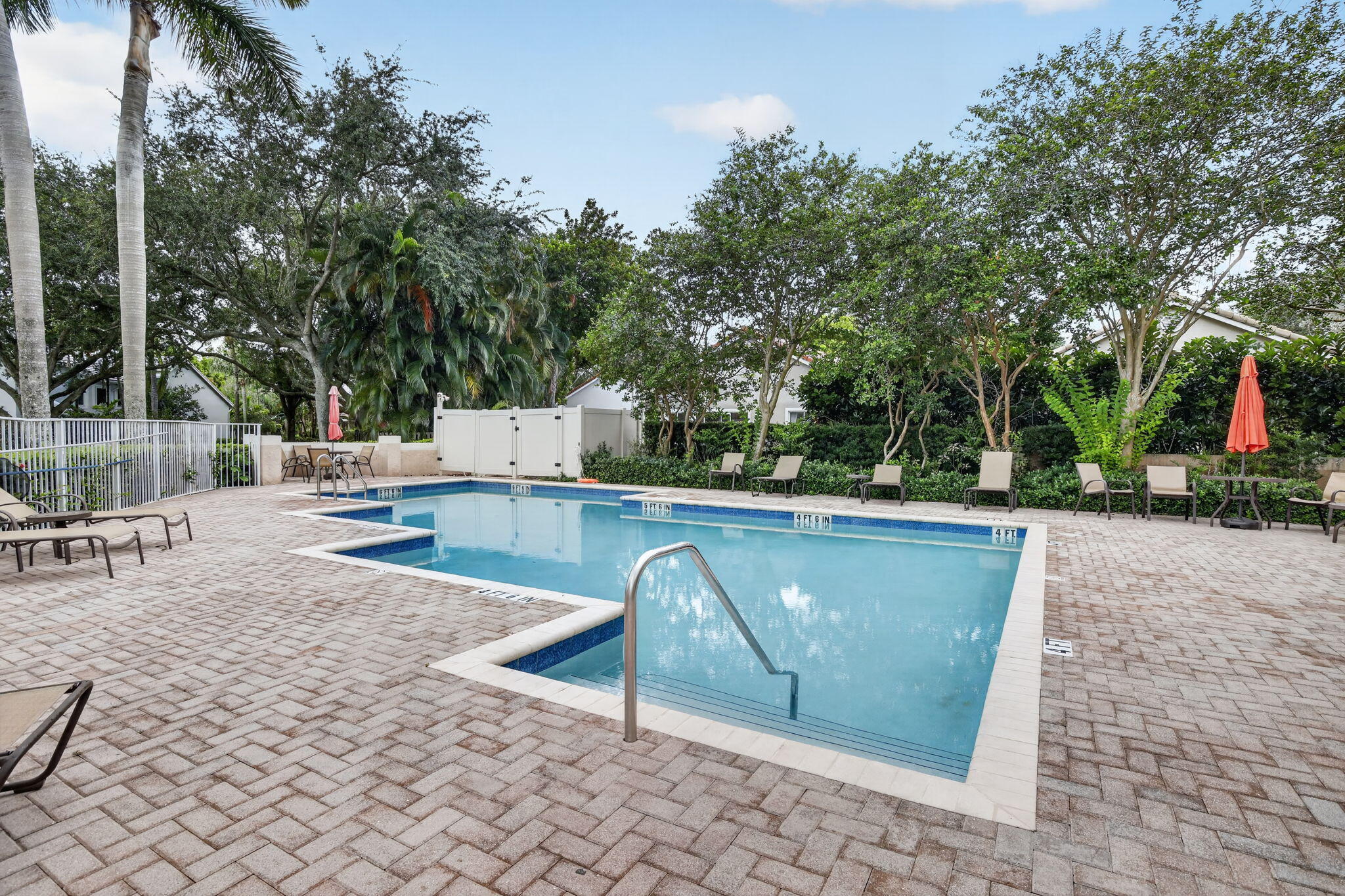 CENTRAL PARK LAKE - Residential