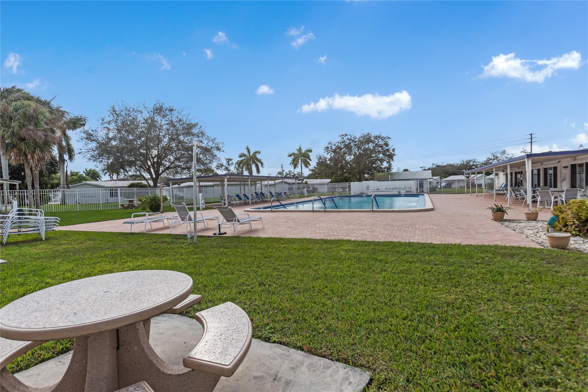 MAINLANDS OF TAMARAC LAKE - Residential