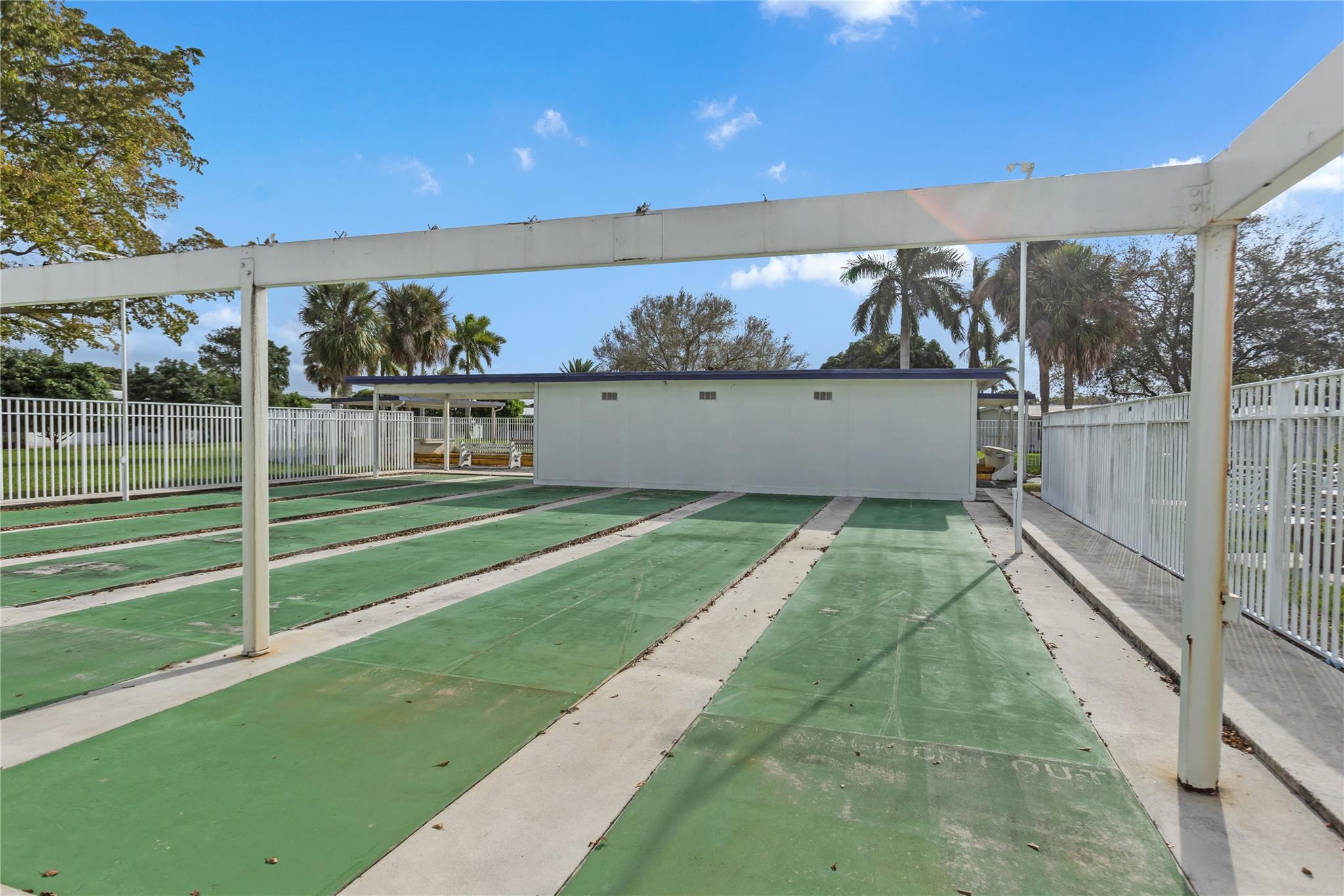 MAINLANDS OF TAMARAC LAKE - Residential