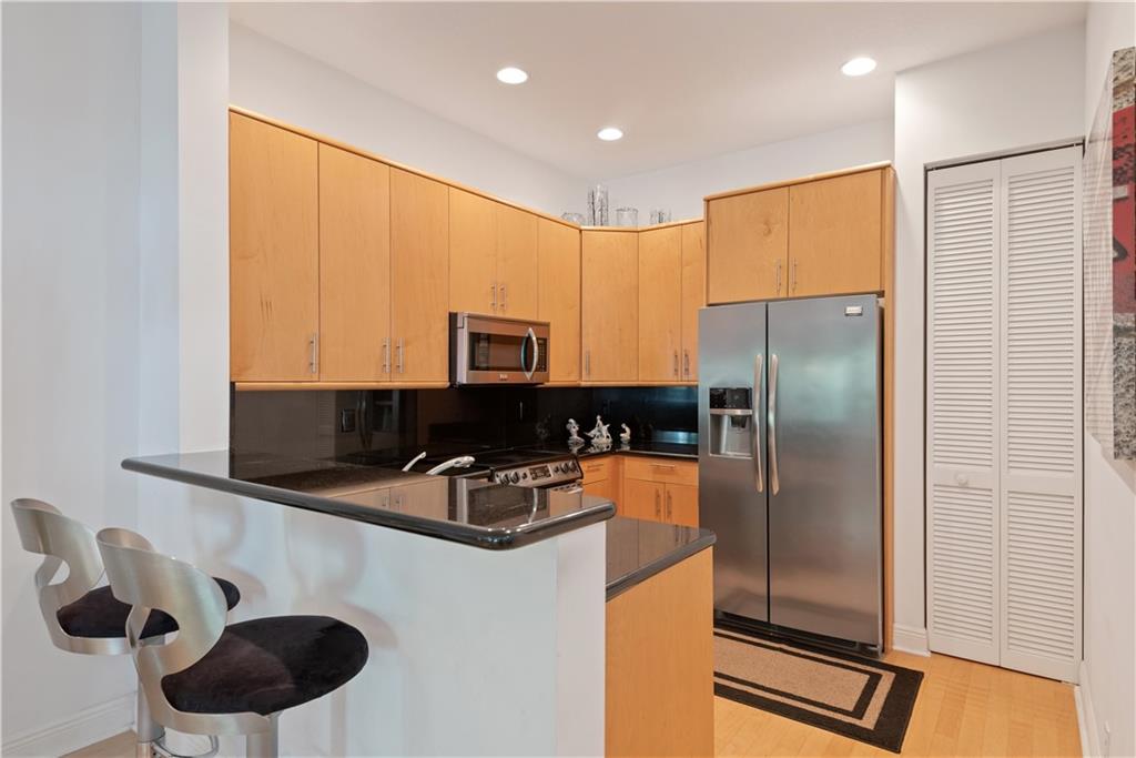 Colee's IV Townhomes - Residential