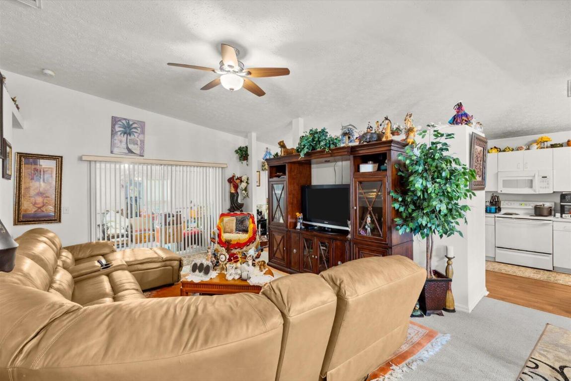 6202 Alexandria Circle