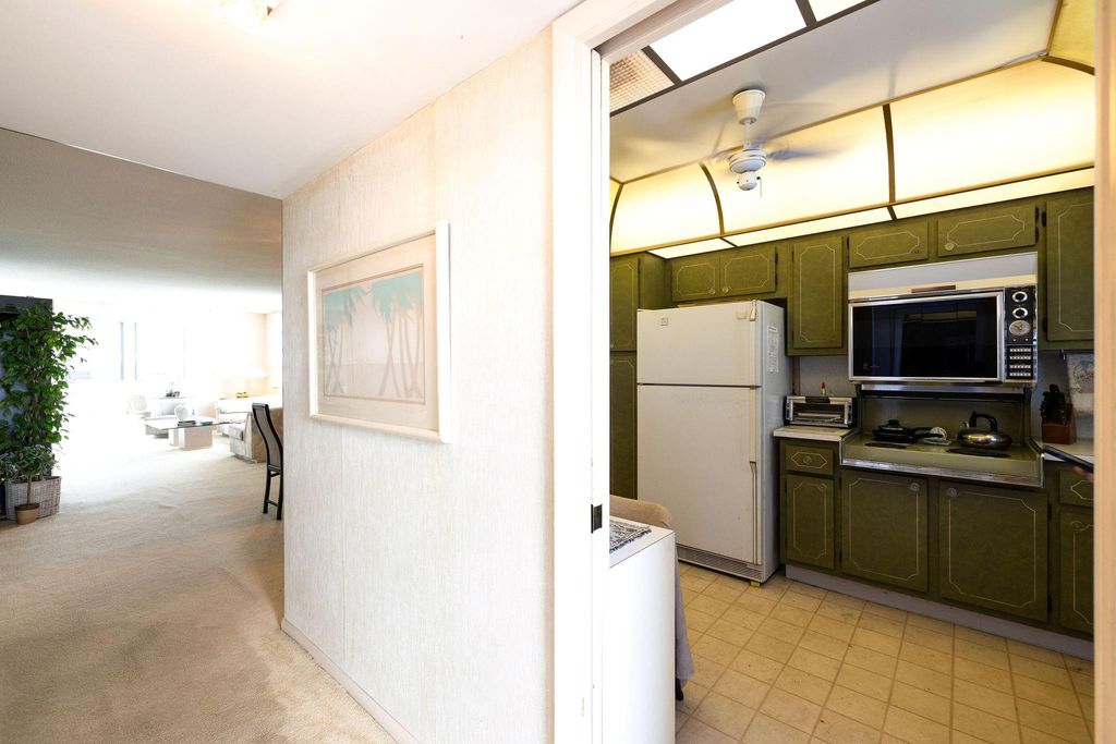 Photo of 3100 NE 49th Street #610, Fort Lauderdale, FL 33308 (MLS # F10506660)