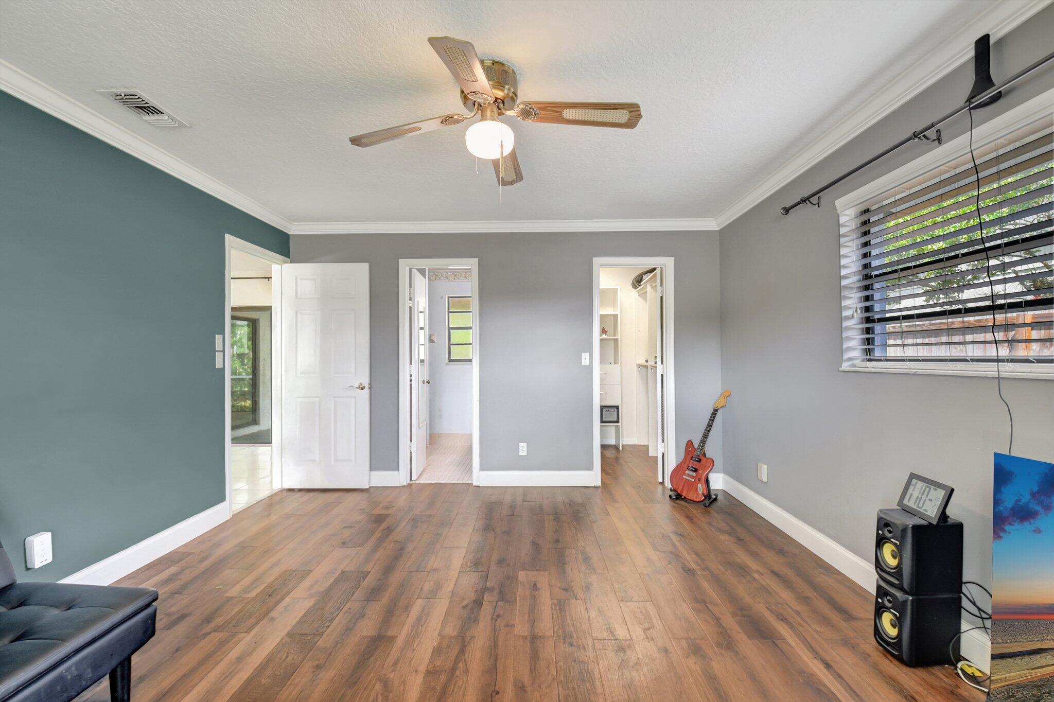 EASTWOOD OF WELLINGTON 2 - Residential