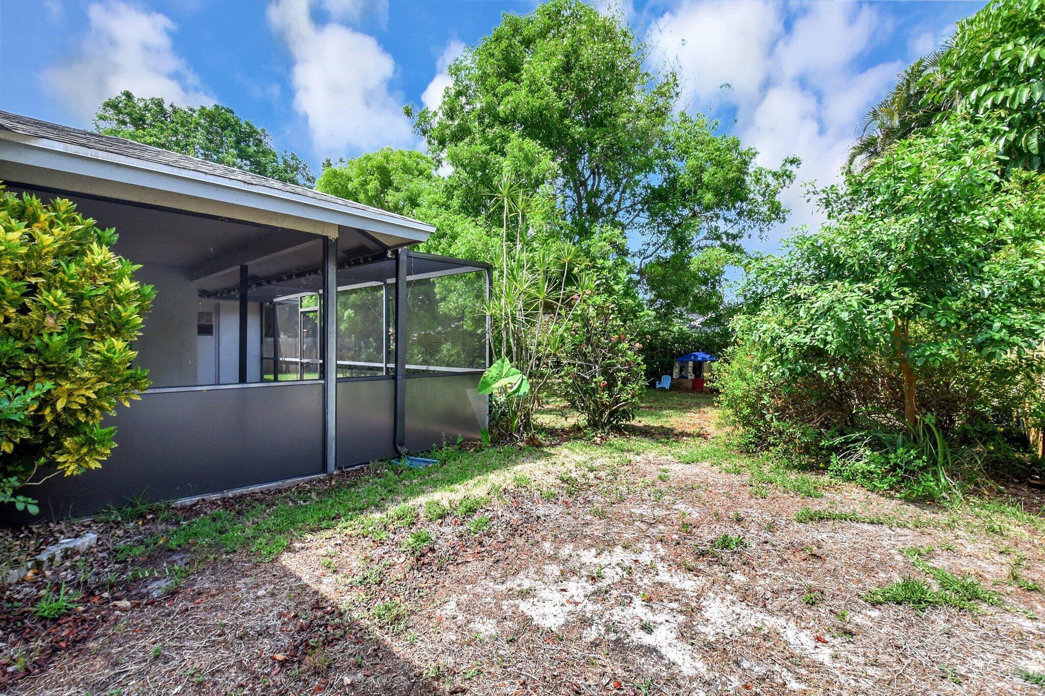 EASTWOOD OF WELLINGTON 2 - Residential