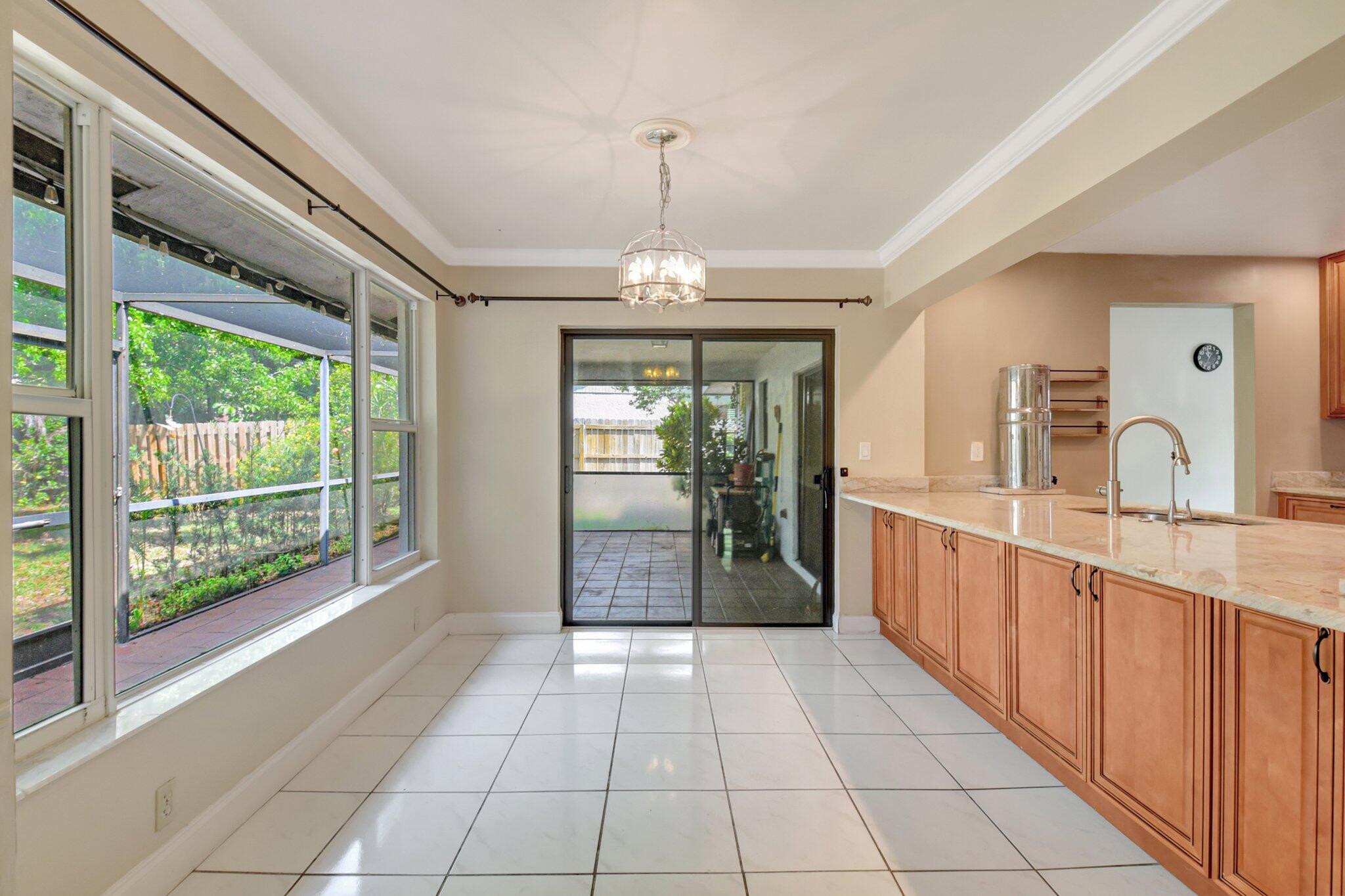 EASTWOOD OF WELLINGTON 2 - Residential