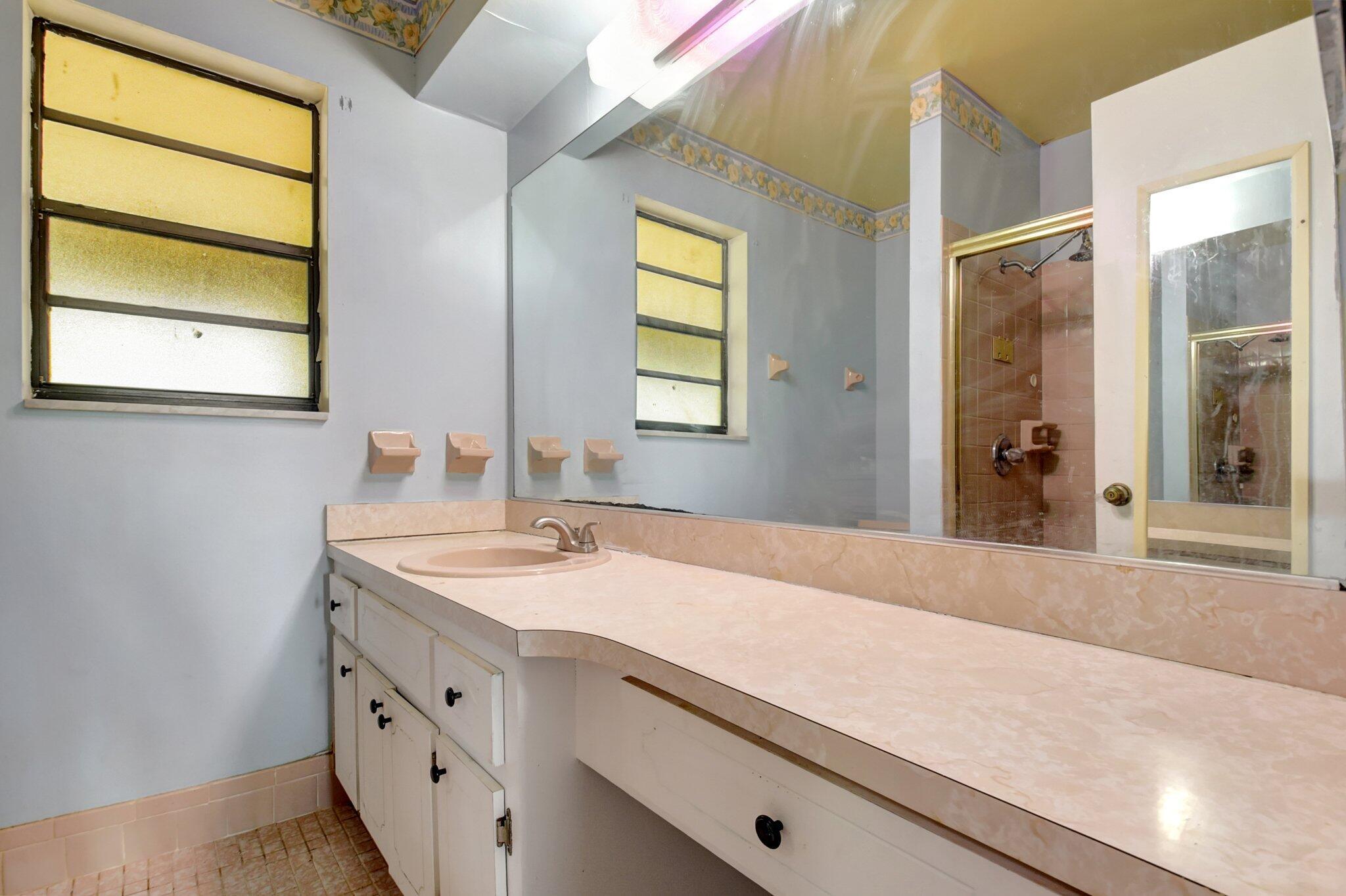 EASTWOOD OF WELLINGTON 2 - Residential