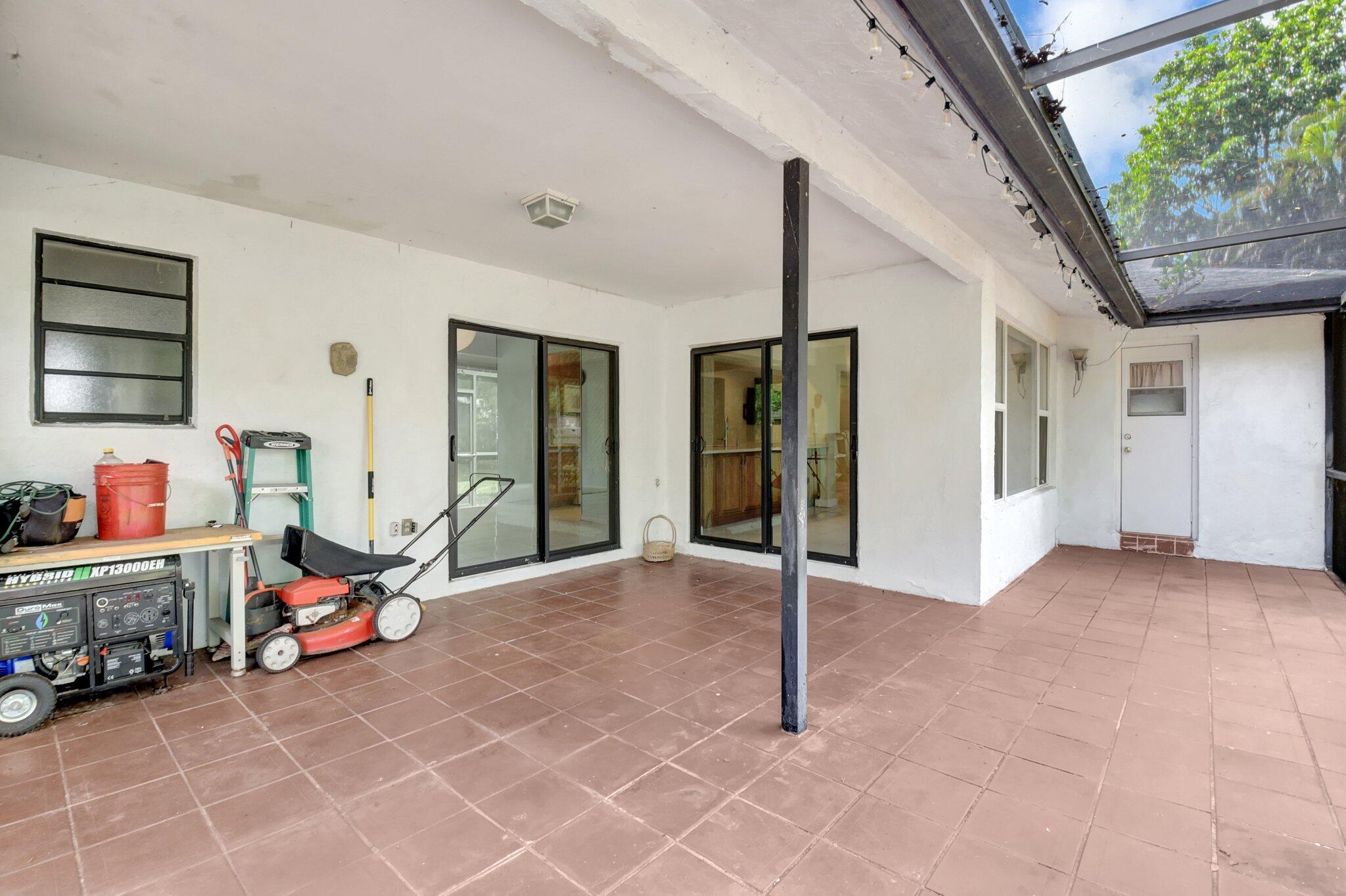EASTWOOD OF WELLINGTON 2 - Residential