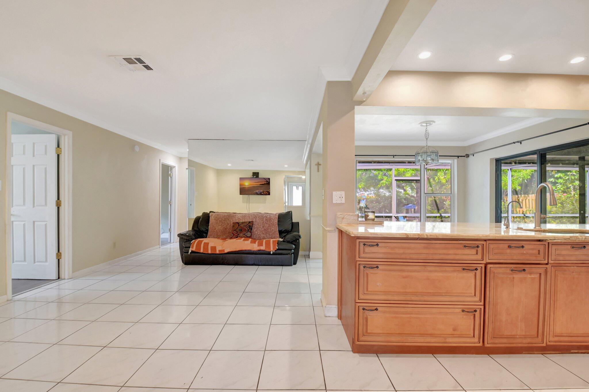 EASTWOOD OF WELLINGTON 2 - Residential