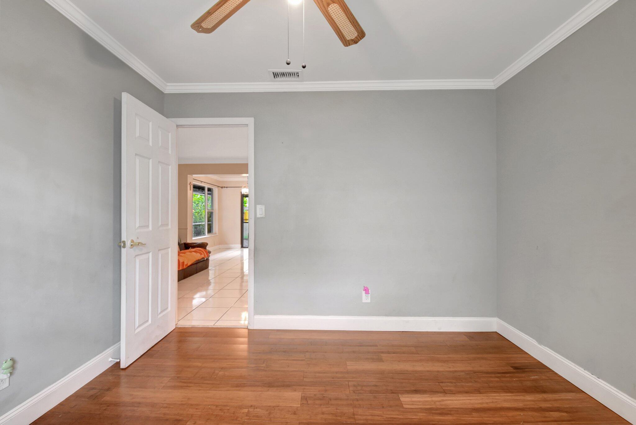EASTWOOD OF WELLINGTON 2 - Residential