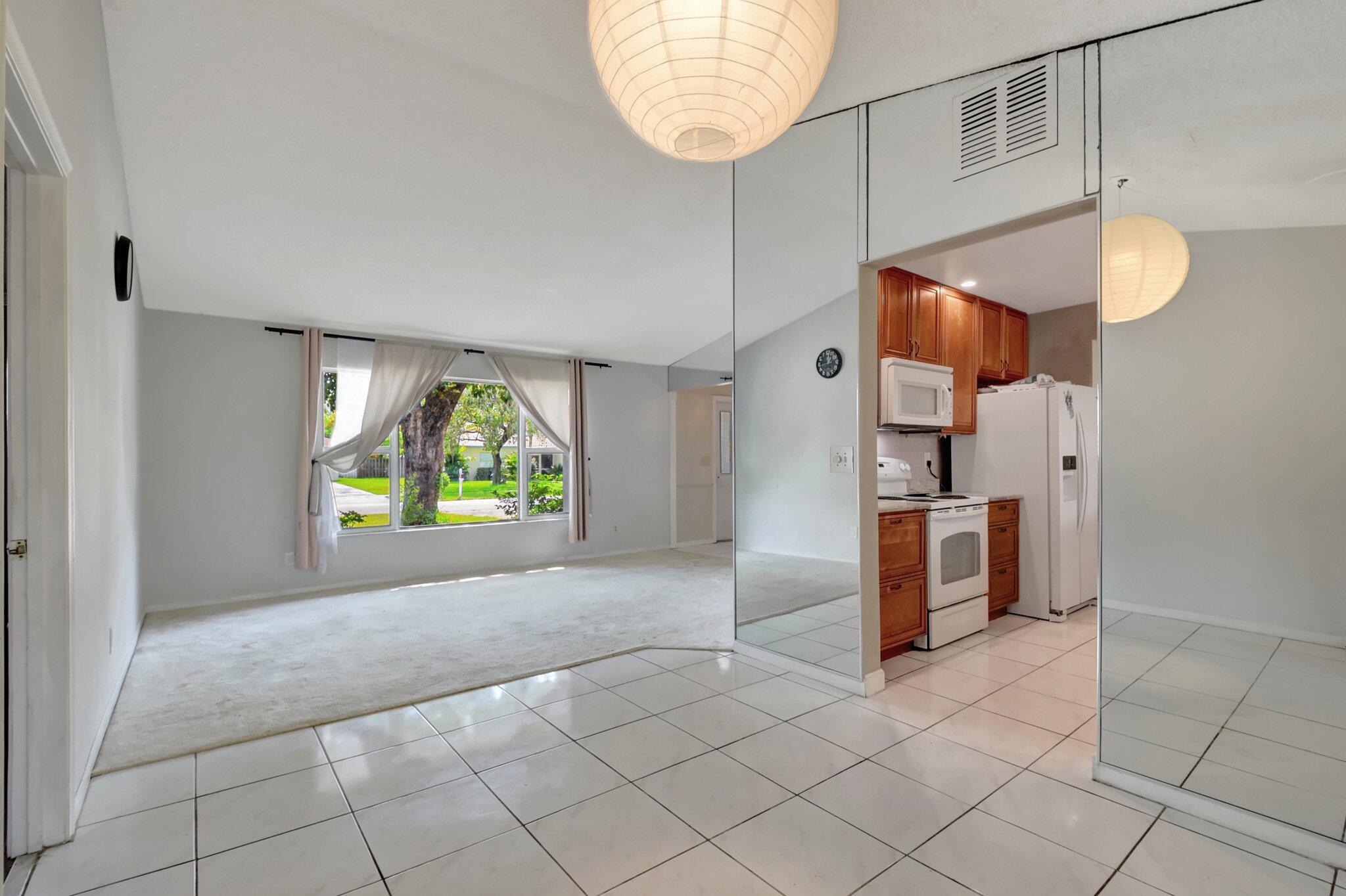 EASTWOOD OF WELLINGTON 2 - Residential