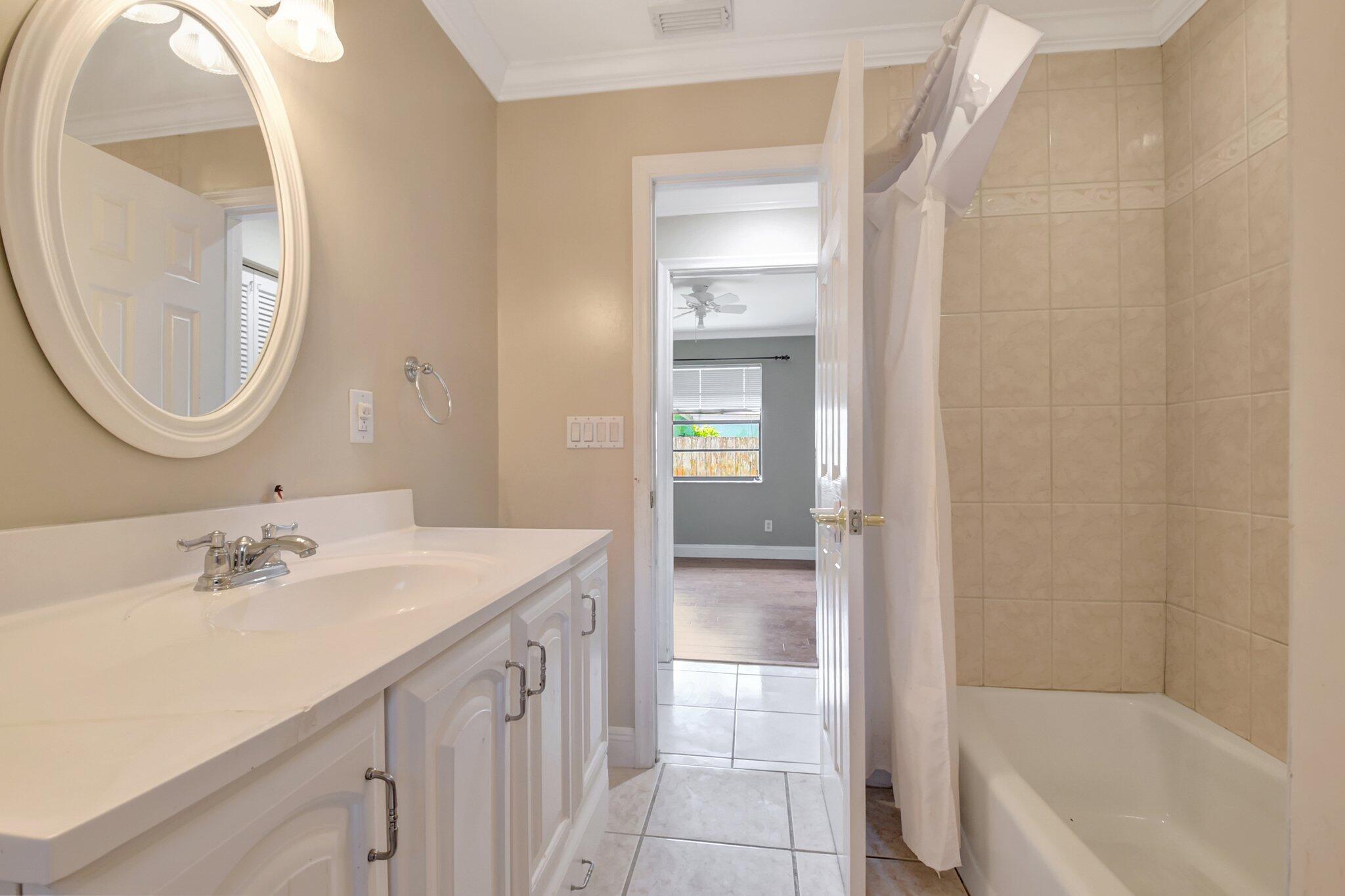 EASTWOOD OF WELLINGTON 2 - Residential