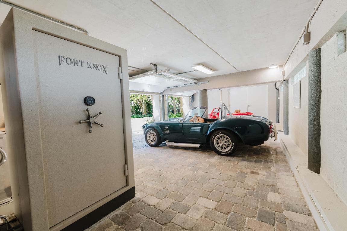 Jupiter Island - Residential