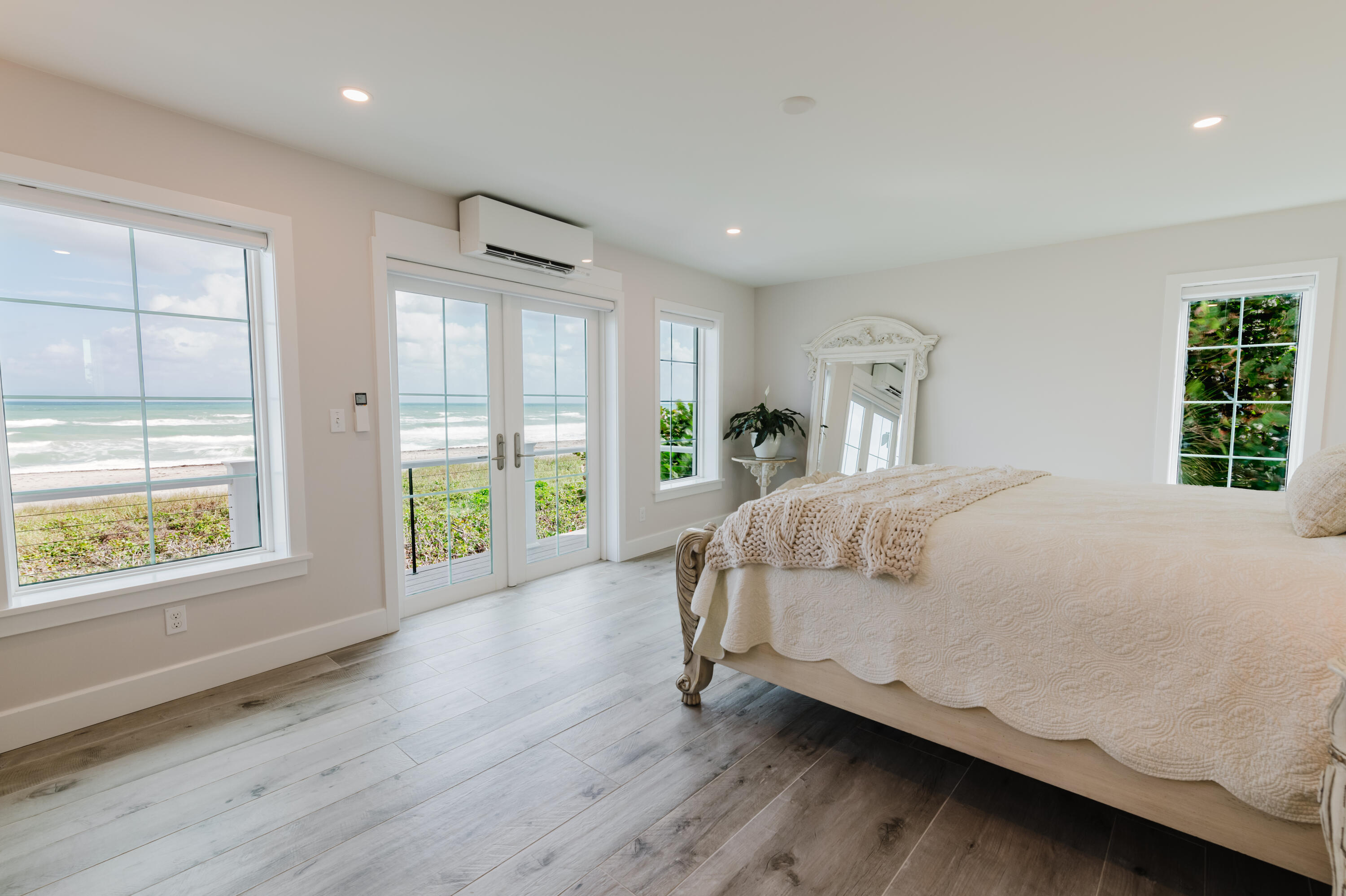 Jupiter Island - Residential